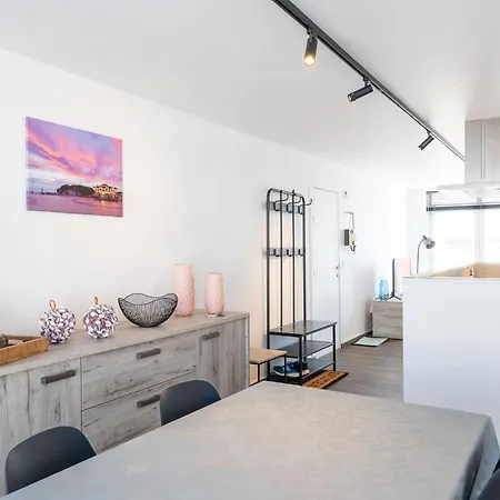 Pleasant With Sunny Terrace Apartment Middelkerke